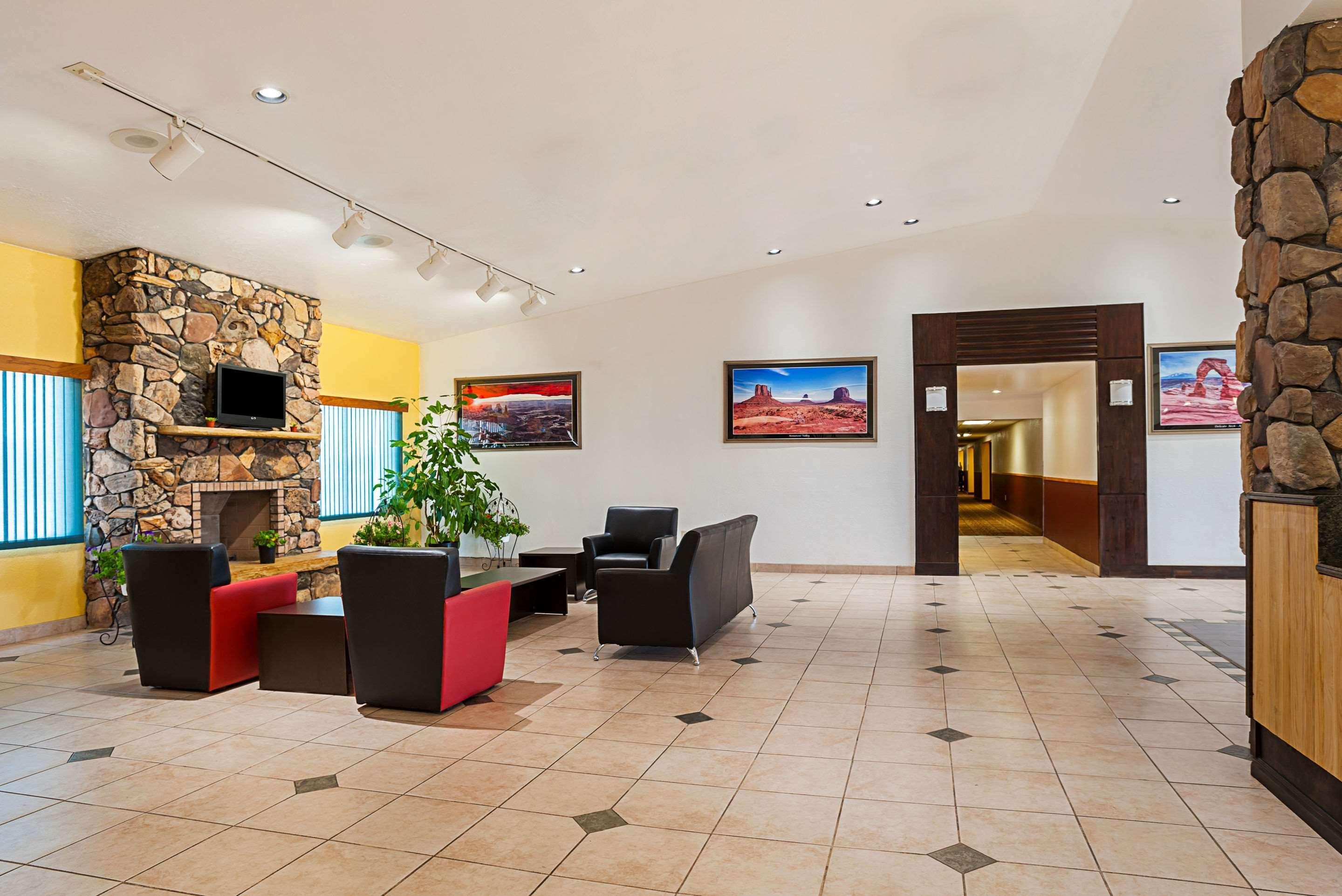 Rodeway Inn & Suites Blanding Exterior photo